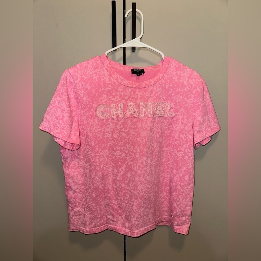 NWOT Chanel Pink T-Shirt Size medium